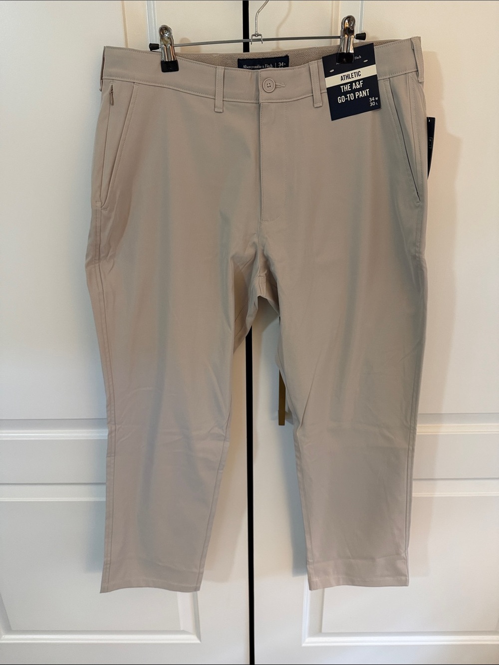 Abercrombie & Fitch Men’s Go-To Pant Athletic Fit NWT